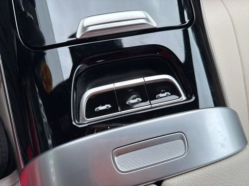 Certified 2025 Mercedes-Benz CLE 450 4MATIC Cabriolet image 17