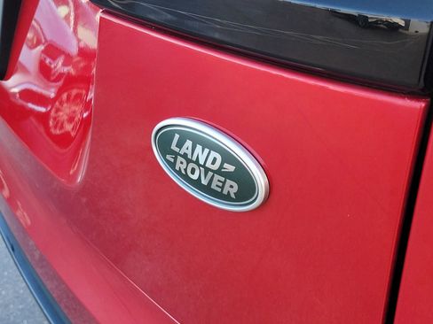 Used 2022 Land Rover Range Rover Velar S image 7