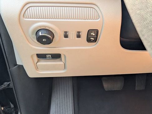 Used 2022 Jeep Wagoneer Series II AWD/4WD image 21
