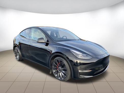Used 2022 Tesla Model Y Performance image 1