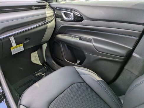 New 2026 Jeep Compass Latitude image 15