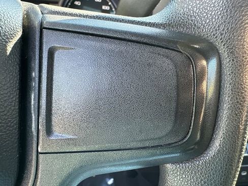 Used 2022 Chevrolet Silverado 1500 Custom image 31