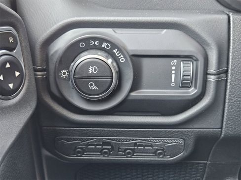 New 2025 Jeep Gladiator Sport image 23