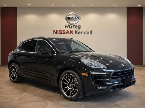 Used 2017 Porsche Macan Turbo AWD/4WD image 4