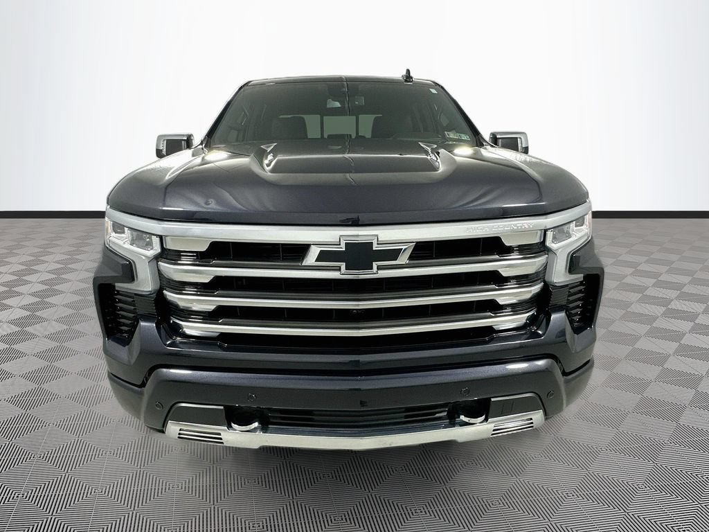 Used 2024 Chevrolet Silverado 1500 High Country AWD/4WD image 2