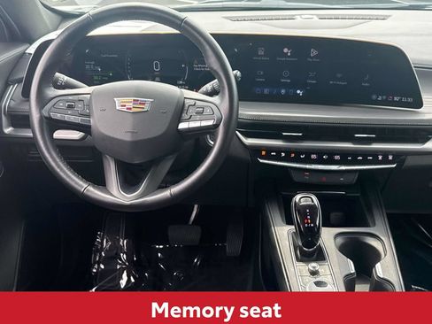 Used 2025 Cadillac XT4 Premium Luxury FWD image 12
