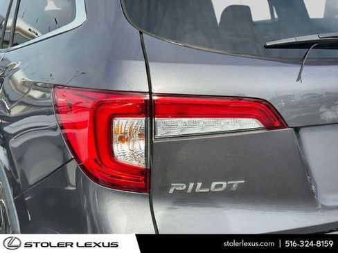 Used 2021 Honda Pilot Special Edition image 11