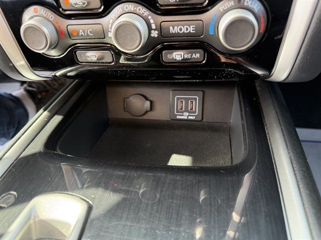 Used 2018 Nissan Pathfinder S AWD/4WD image 16