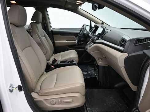 Used 2024 Honda Odyssey EX-L image 39