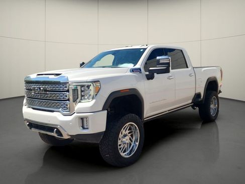 Used 2023 GMC Sierra 2500 Denali w/ Denali Ultimate Package AWD/4WD image 3
