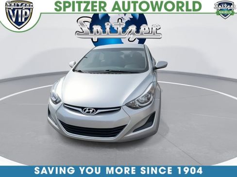 Used 2016 Hyundai Elantra SE FWD image 3