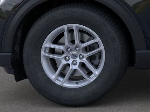 New 2026 Ford Explorer Active RWD image 19