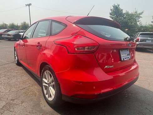 Used 2016 Ford Focus SE FWD image 9
