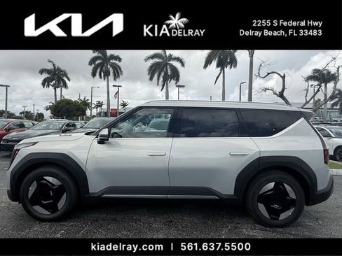 New 2026 Kia EV9 Wind image 5