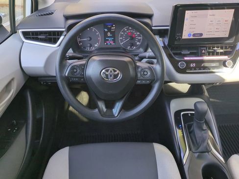 Certified 2025 Toyota Corolla LE image 15
