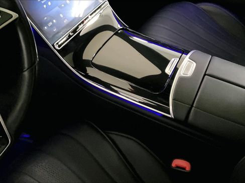 Used 2022 Mercedes-Benz S 500 4MATIC image 16