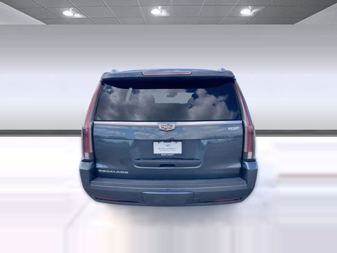 Used 2019 Cadillac Escalade Premium Luxury image 9