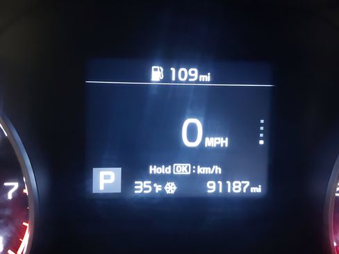 Used 2020 Kia Sportage EX image 19