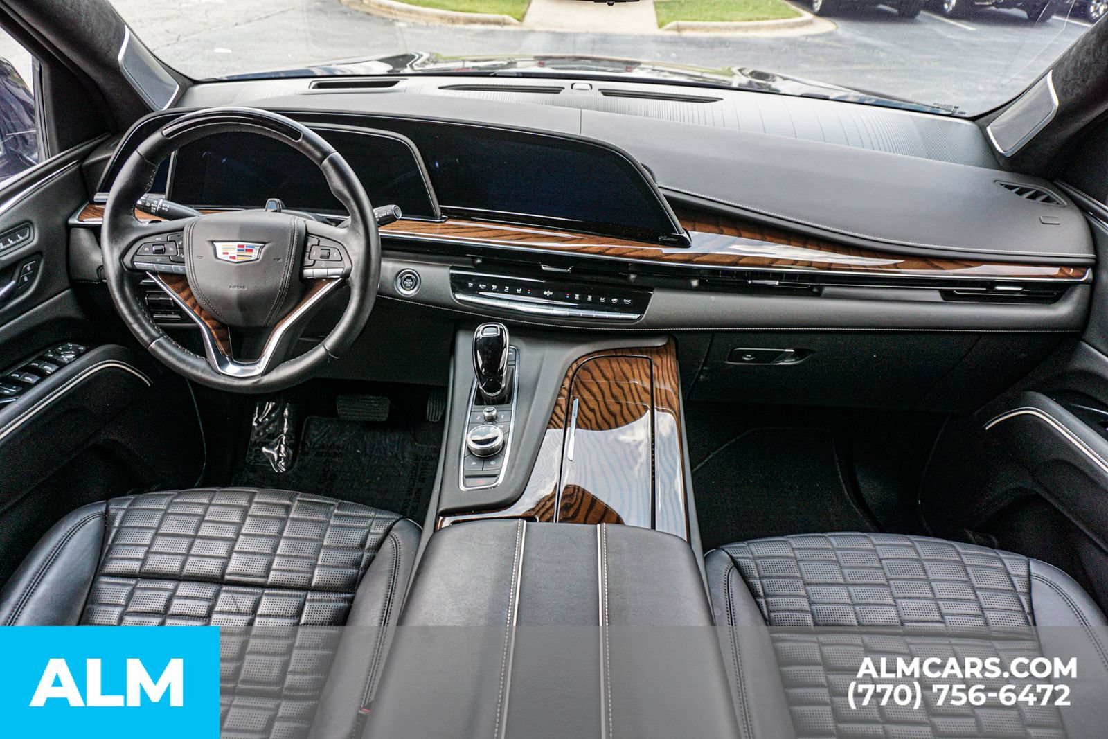 Used 2023 Cadillac Escalade Sport Platinum w/ LPO, ONYX Package AWD/4WD image 27