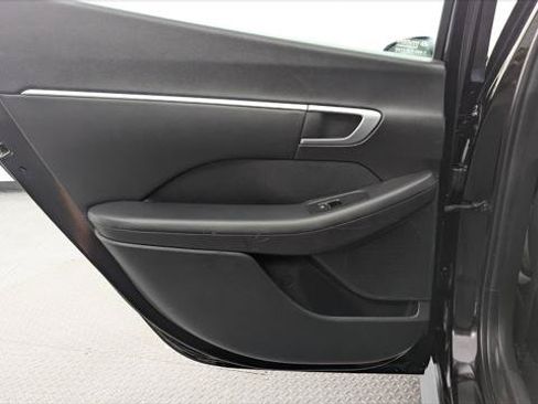 Used 2025 Hyundai Sonata SEL FWD image 16