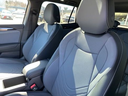 New 2026 Volkswagen Tiguan SE R-Line AWD/4WD image 12