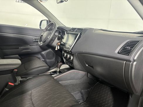 Used 2026 Mitsubishi Outlander Sport AWD image 30