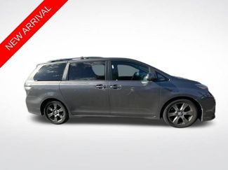 Used 2017 Toyota Sienna SE Premium FWD 360° Tour