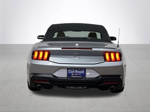 Used 2024 Ford Mustang Premium image 10