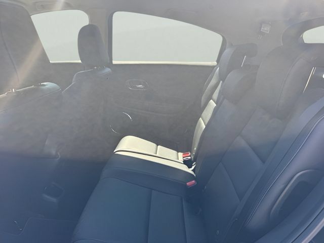 Used 2018 Honda HR-V EX-L image 12