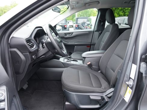 Used 2025 Ford Escape Active AWD/4WD image 4