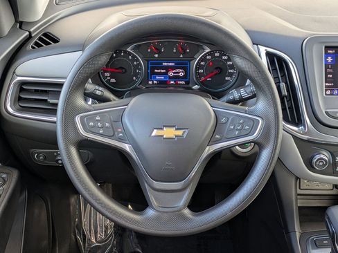 Certified 2022 Chevrolet Equinox LS w/ LS Convenience Package image 13