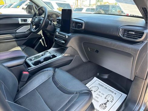 Used 2020 Ford Explorer ST w/ Premium Technology Package AWD/4WD image 31