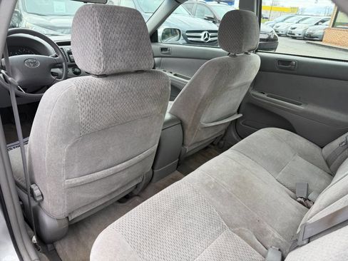 Used 2002 Toyota Camry LE image 28