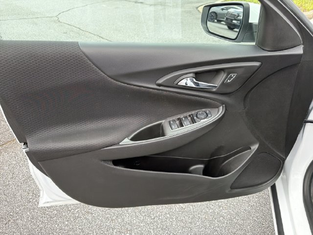 Used 2023 Chevrolet Malibu LT FWD image 12