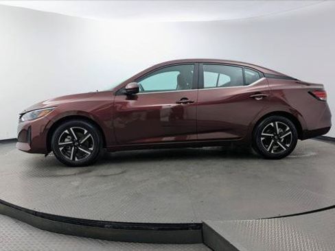 Used 2024 Nissan Sentra SV FWD image 3