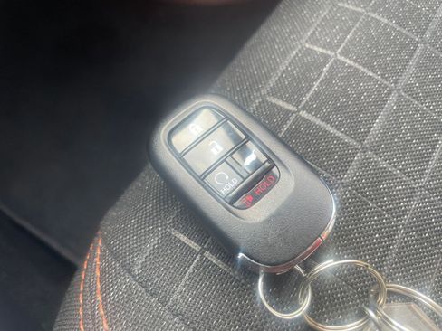 Used 2025 Honda HR-V Sport image 25