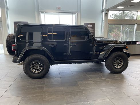 Used 2024 Jeep Wrangler Unlimited Rubicon 392 AWD/4WD image 12