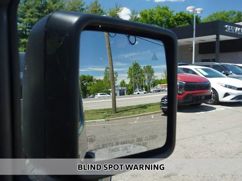 Used 2022 Jeep Wrangler Unlimited Sahara w/ Cold Weather Group AWD/4WD image 4