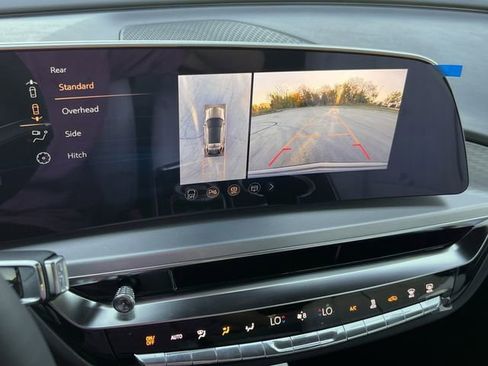 New 2026 Cadillac Lyriq Luxury image 16