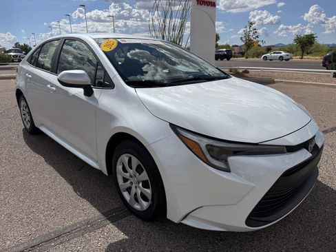 Certified 2025 Toyota Corolla LE FWD image 7