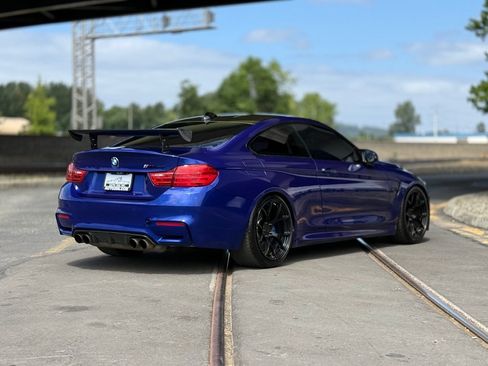 Used 2019 BMW M4 CS w/ Executive Package RWD image 3