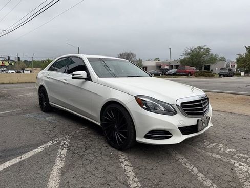 Used 2016 Mercedes-Benz E 350 4MATIC Sedan image 7