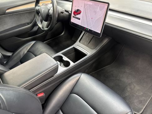 Used 2018 Tesla Model 3 Long Range RWD image 15