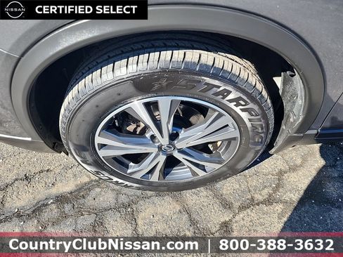 Certified 2019 Nissan Rogue SV w/ Sun & Sound Touring Package image 35