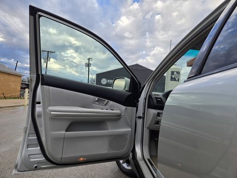 Used 2006 Lexus RX 400h 2WD image 4