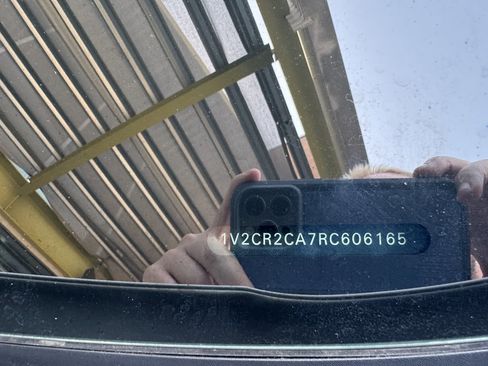 Used 2024 Volkswagen Atlas Peak Edition SE image 41