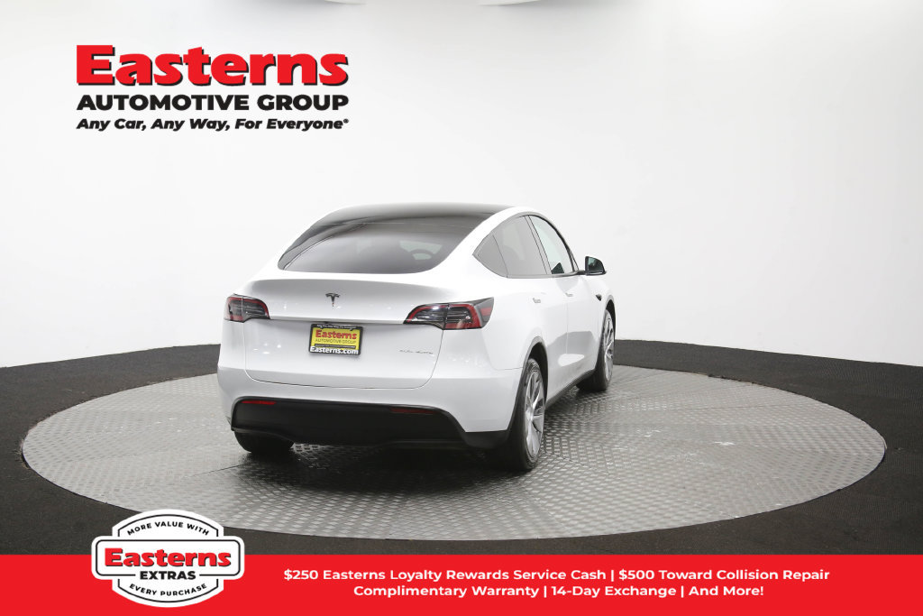 Used 2022 Tesla Model Y Long Range AWD/4WD image 35