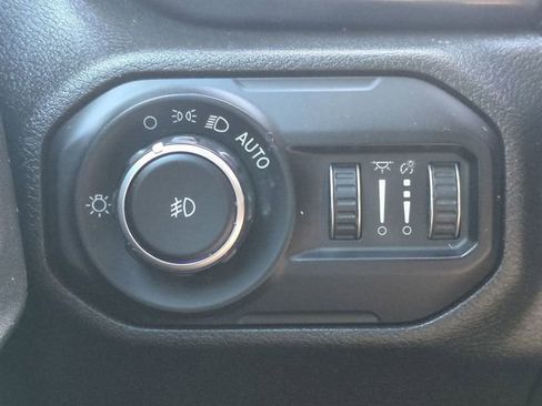 Used 2021 Jeep Wrangler Unlimited Sport AWD/4WD image 13
