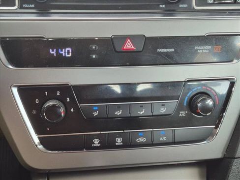 Used 2017 Hyundai Sonata SE FWD image 14