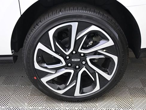 New 2026 Lincoln Navigator L Reserve AWD/4WD image 20